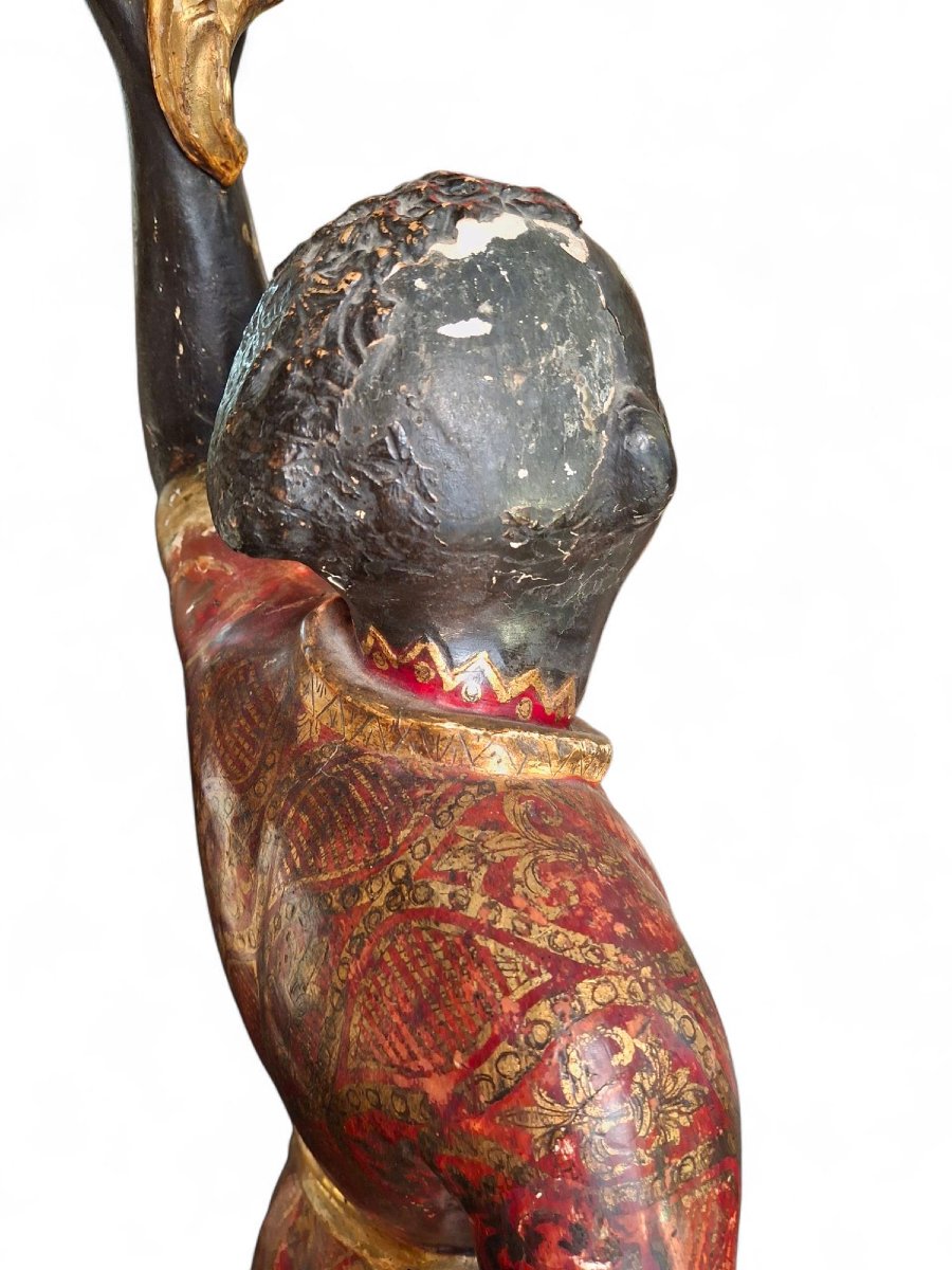 Paire de maures en bois sculpté, laqué et doré-photo-4