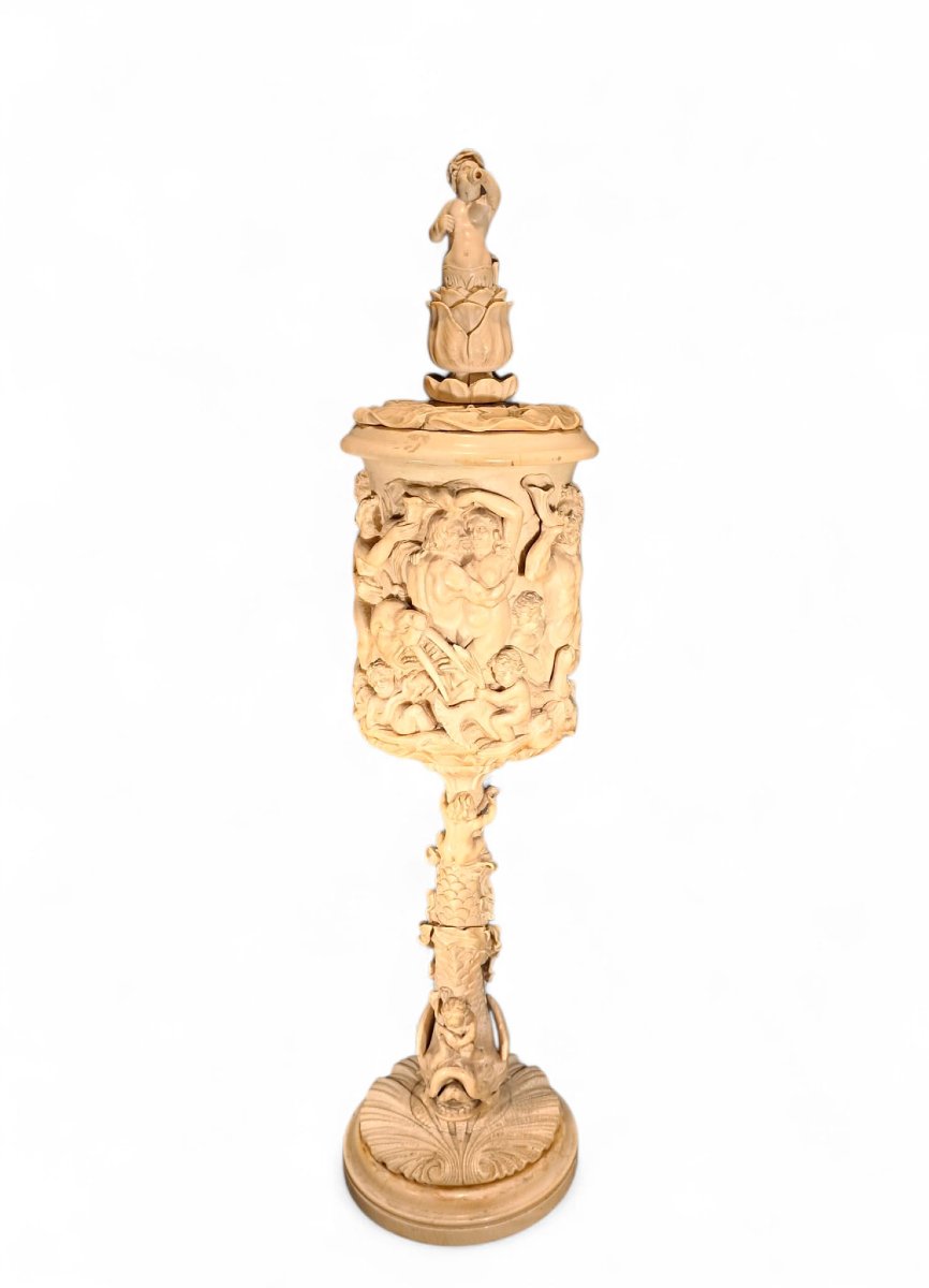 Grand calice en ivoire avec couvercle-photo-2