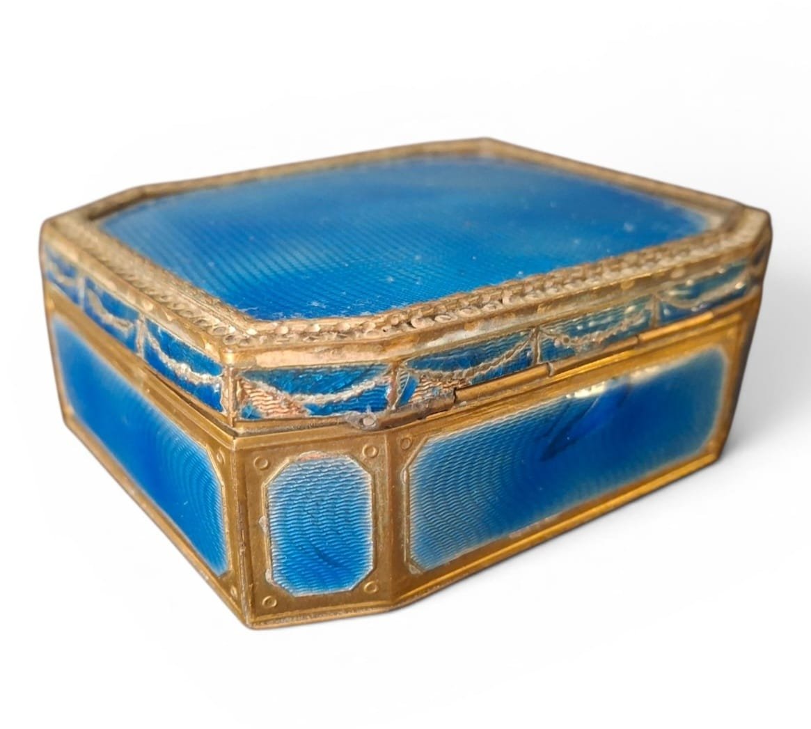 Tabatière en émail et bronze doré-photo-4