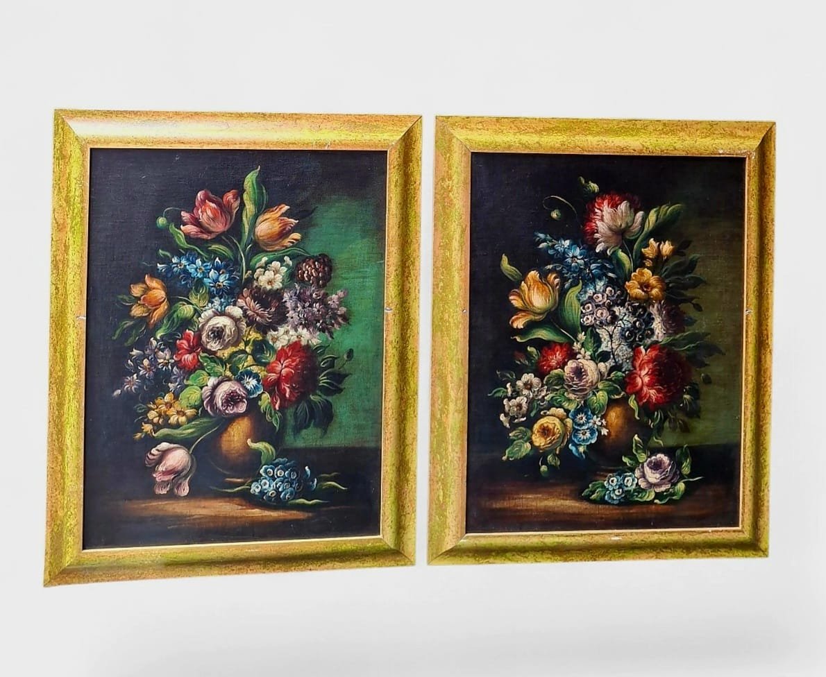 Paire de natures mortes aux fleurs