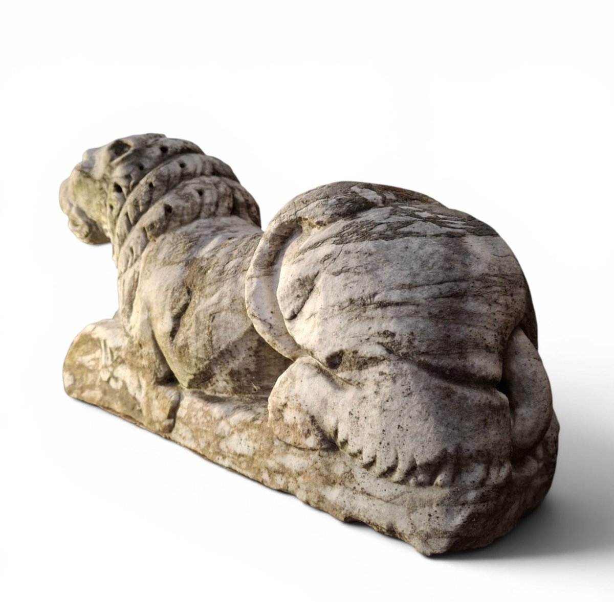 Paire de lions accroupis, sculptures en marbre-photo-4