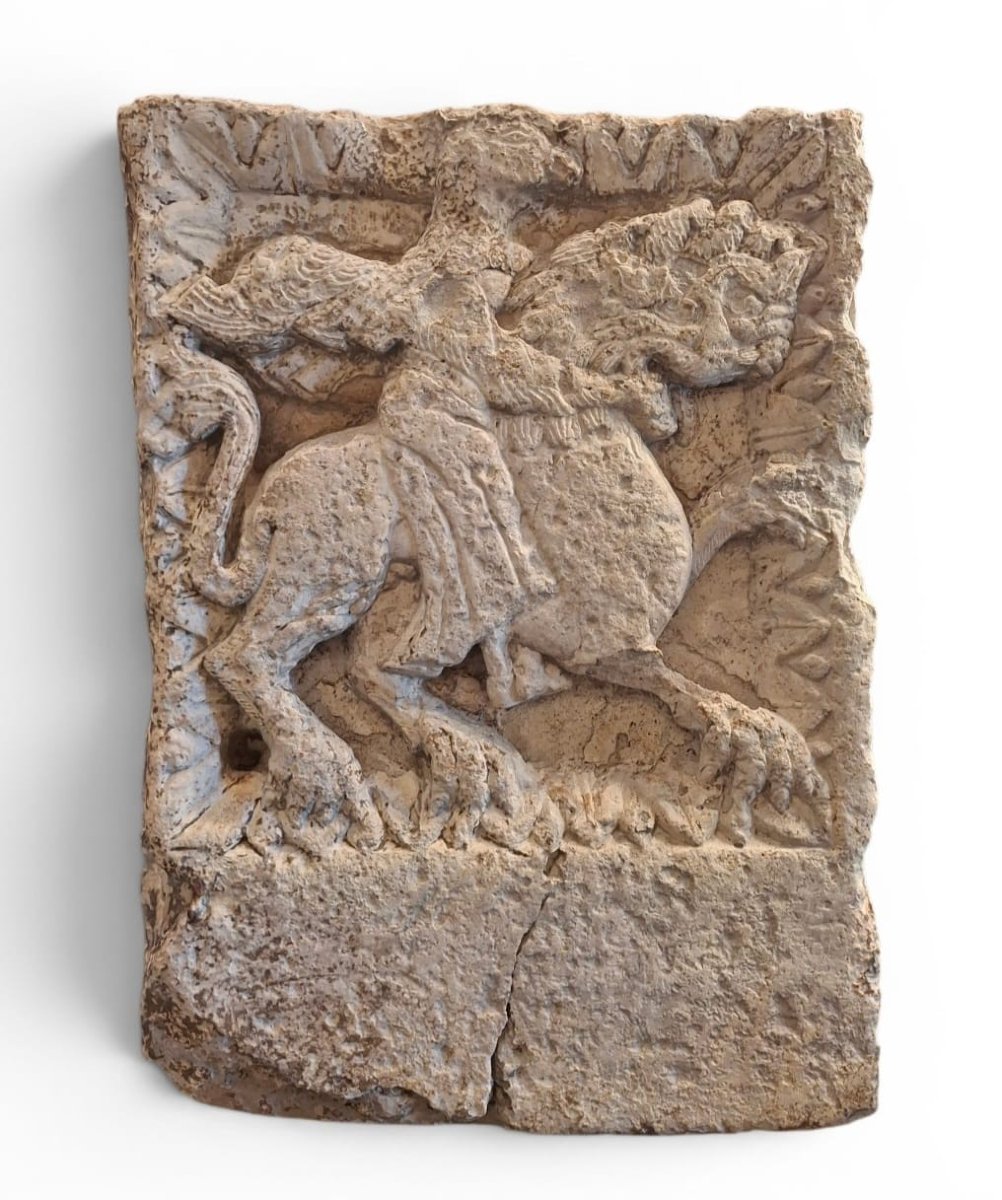 Bas-relief médiéval