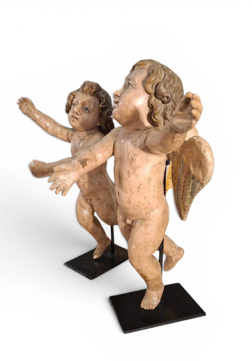 Paire d'anges aux ailes mobiles en bois laqué-photo-3