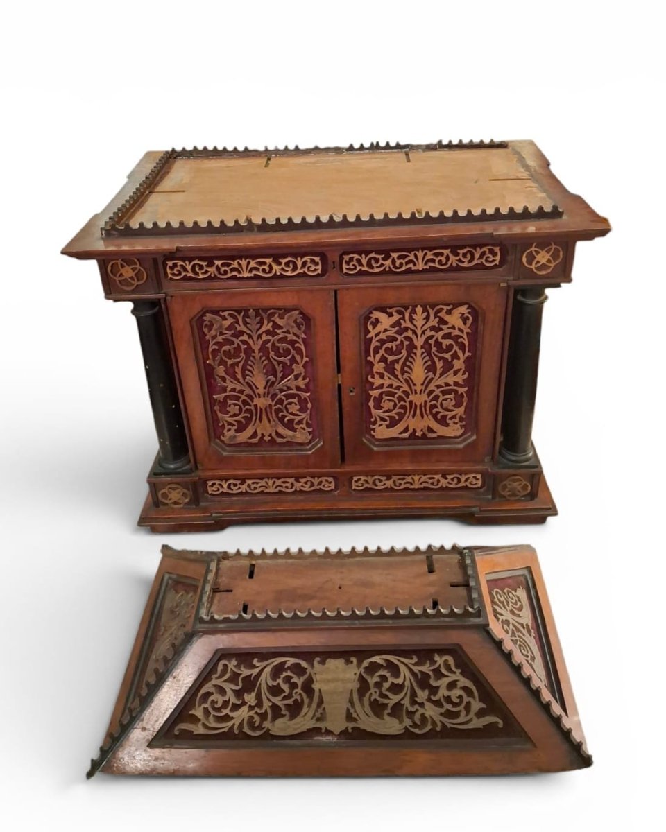 Cabinet à monnaie en bois ajouré-photo-5