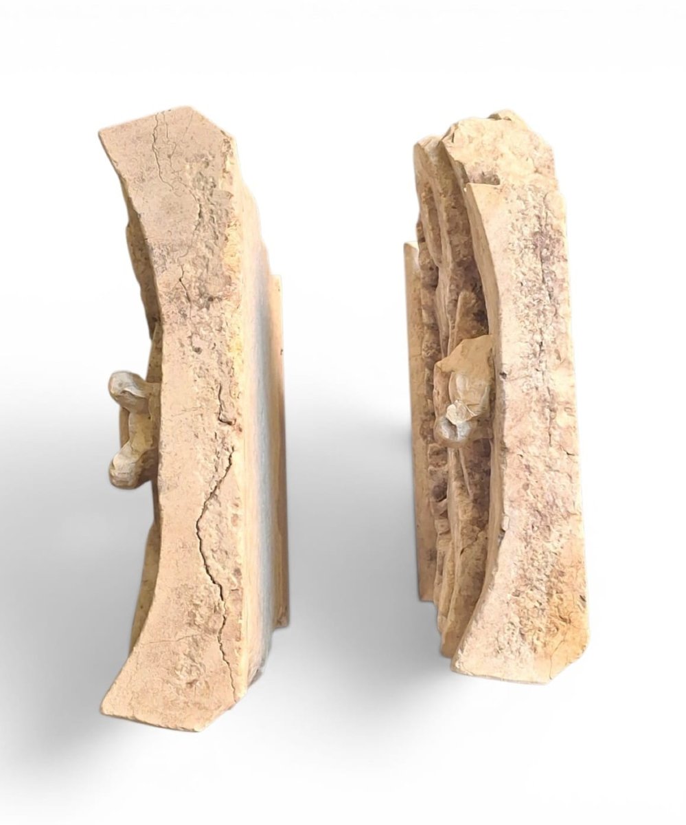 Pair Of Capitals-photo-4