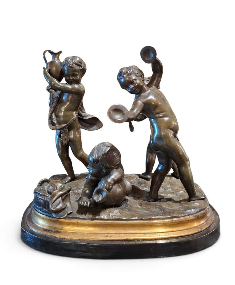 Groupe en bronze représentant des chérubins-photo-1