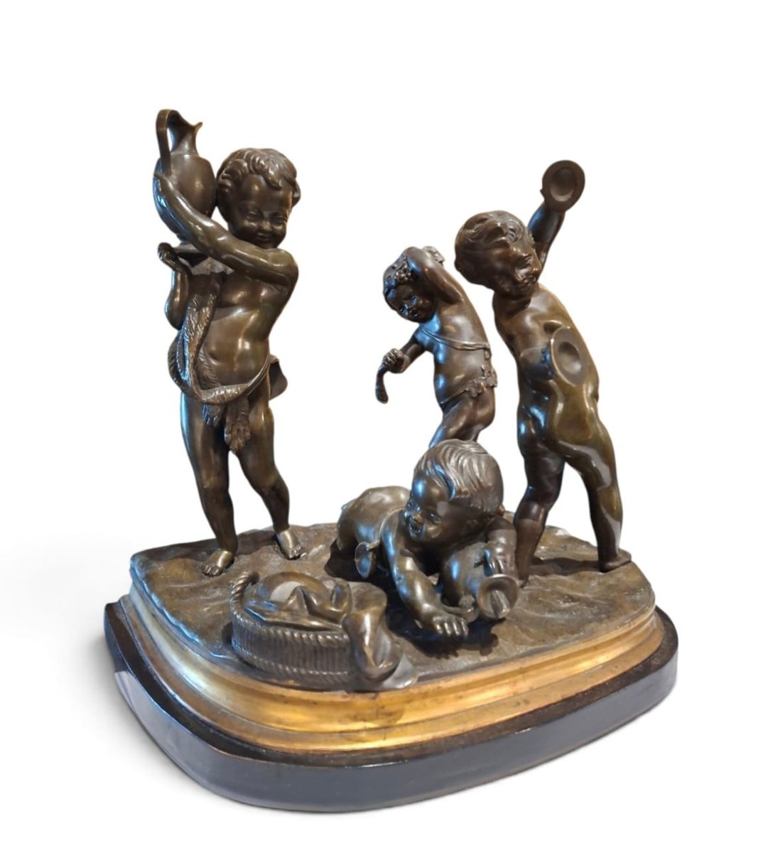 Groupe en bronze représentant des chérubins