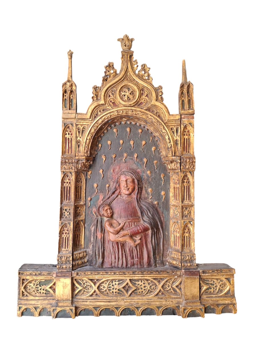 Édicule architectural en bois doré et sculpté