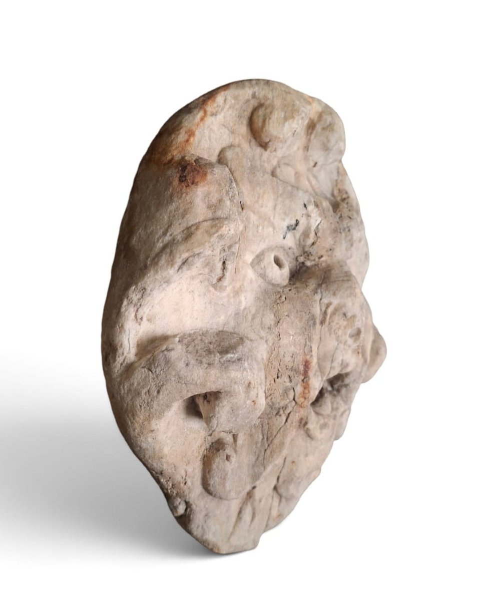 Fountain Mask Depicting A Grotesque Face-photo-2
