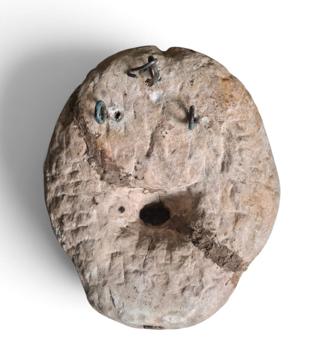 Fountain Mask Depicting A Grotesque Face-photo-3