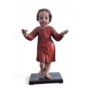 Sculpture représentant Jésus bénissant