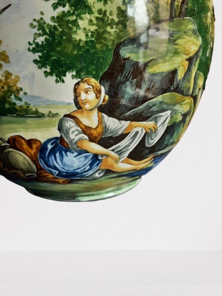 Neapolitan Vase From The 1900s-photo-2