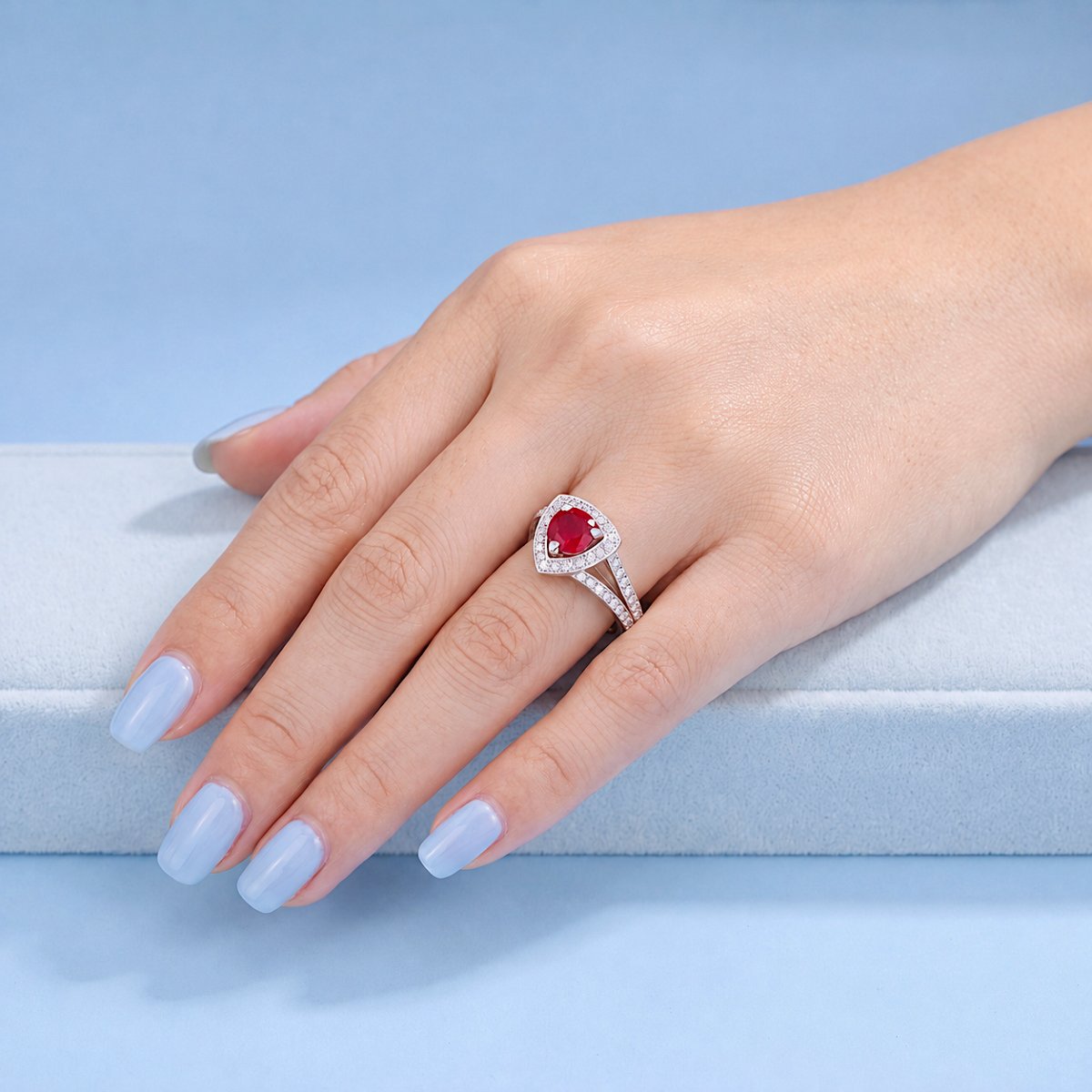 Bague Mauboussin Dream & Love rubis et diamants, or gris 18K-photo-2