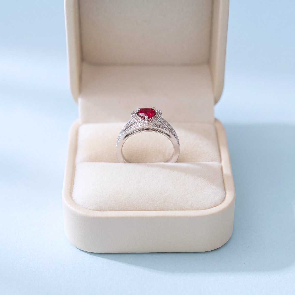 Bague Mauboussin Dream & Love rubis et diamants, or gris 18K-photo-1