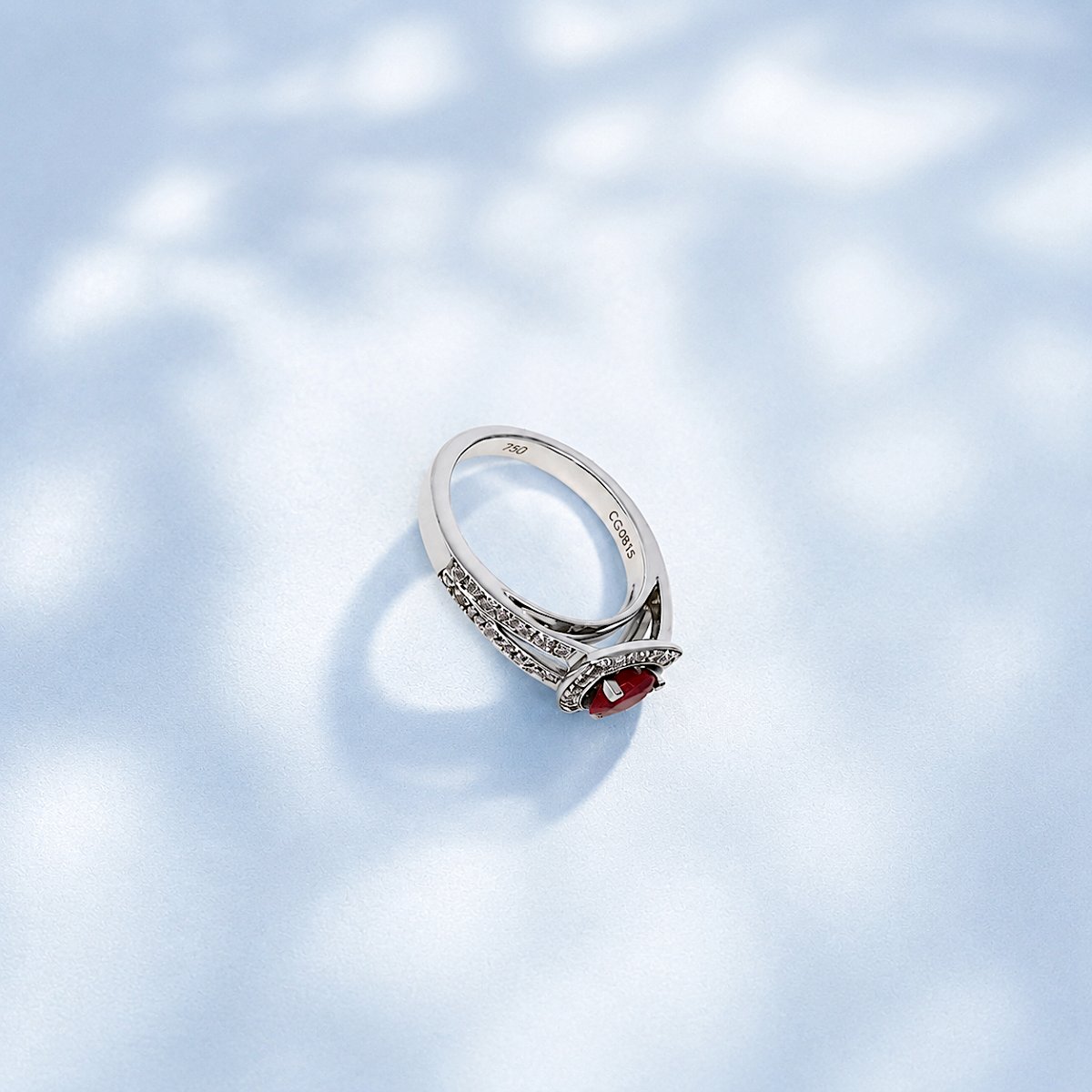 Bague Mauboussin Dream & Love rubis et diamants, or gris 18K-photo-5