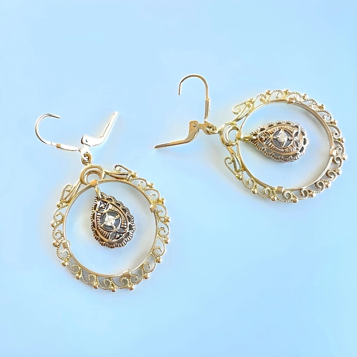 Boucles d'oreilles orientales pendantes Or 18K et diamants-photo-1