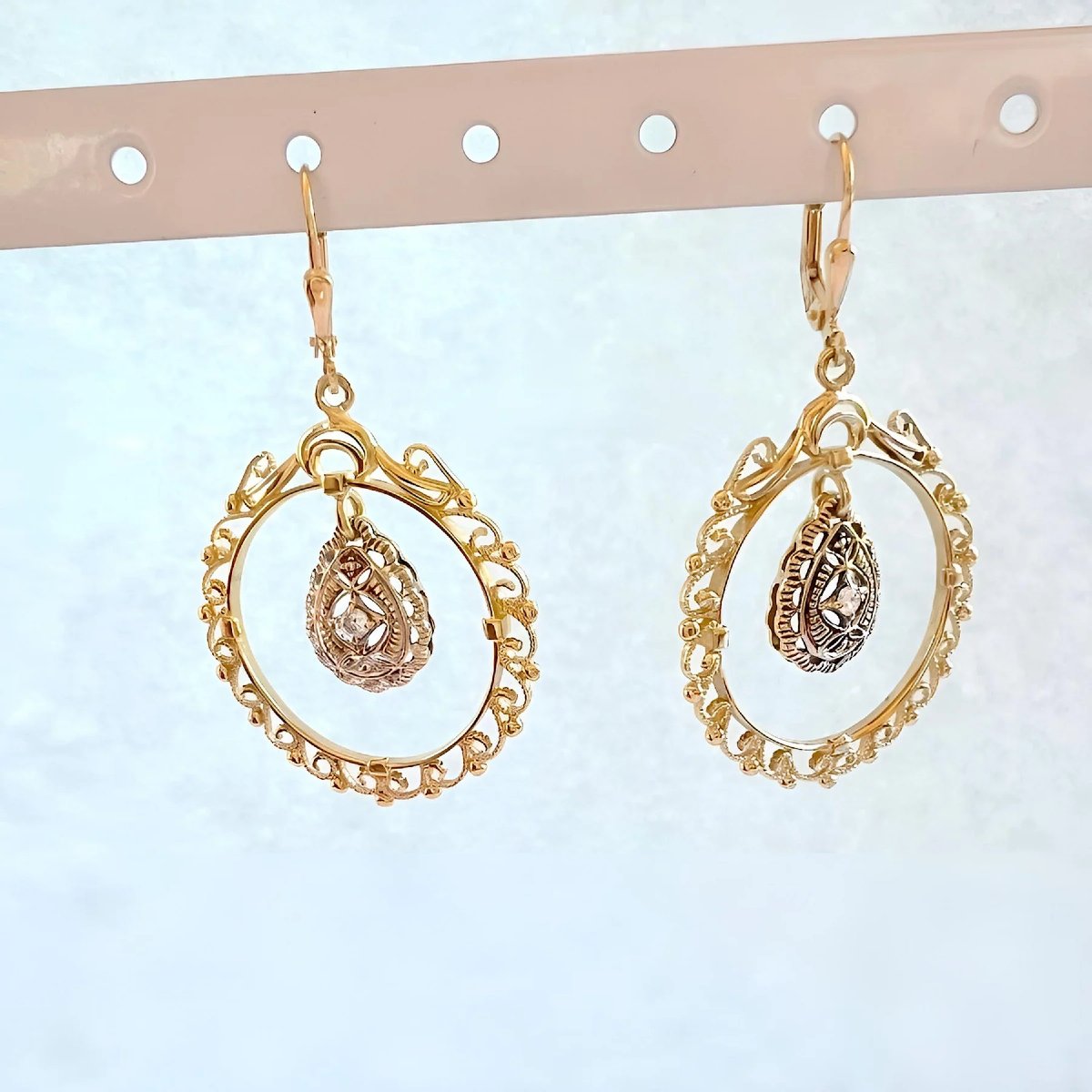 Boucles d'oreilles orientales pendantes Or 18K et diamants-photo-3
