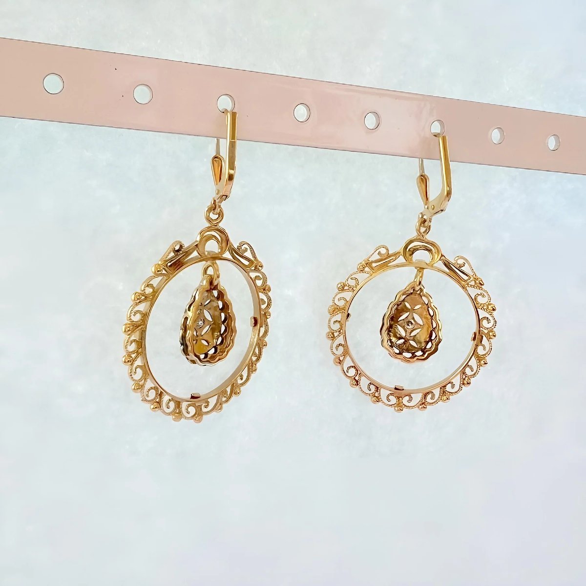 Boucles d'oreilles orientales pendantes Or 18K et diamants-photo-5