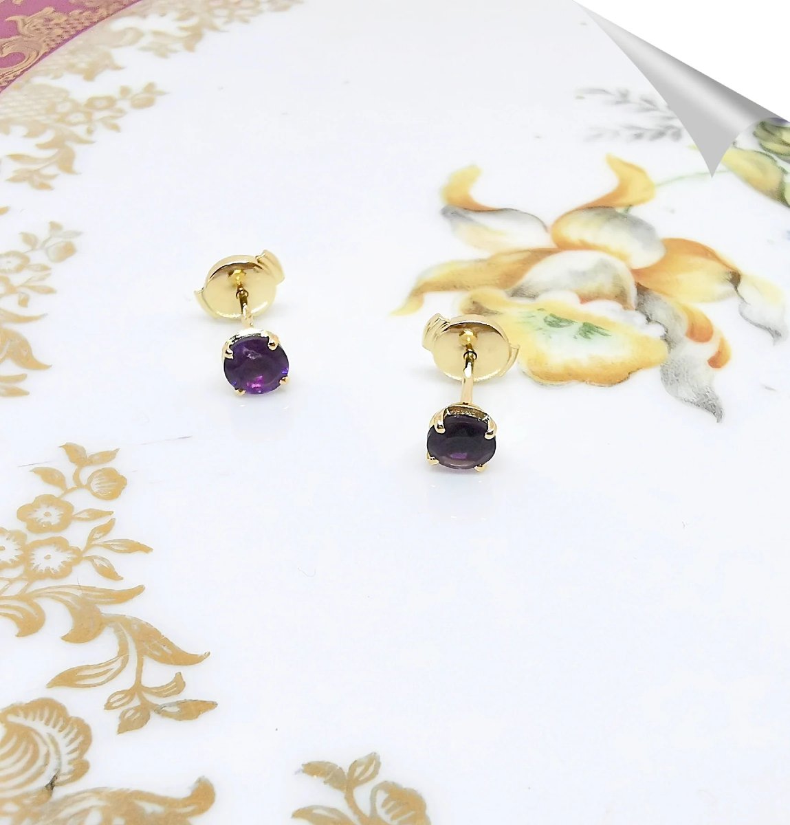 18k Yellow Gold Amethyst Stud Earrings-photo-3