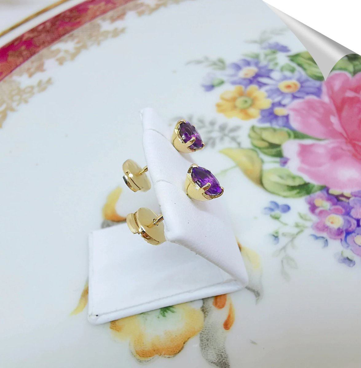 18k Yellow Gold Amethyst Stud Earrings-photo-2