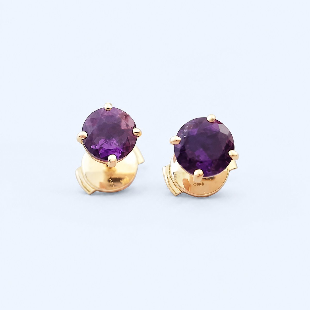18k Yellow Gold Amethyst Stud Earrings