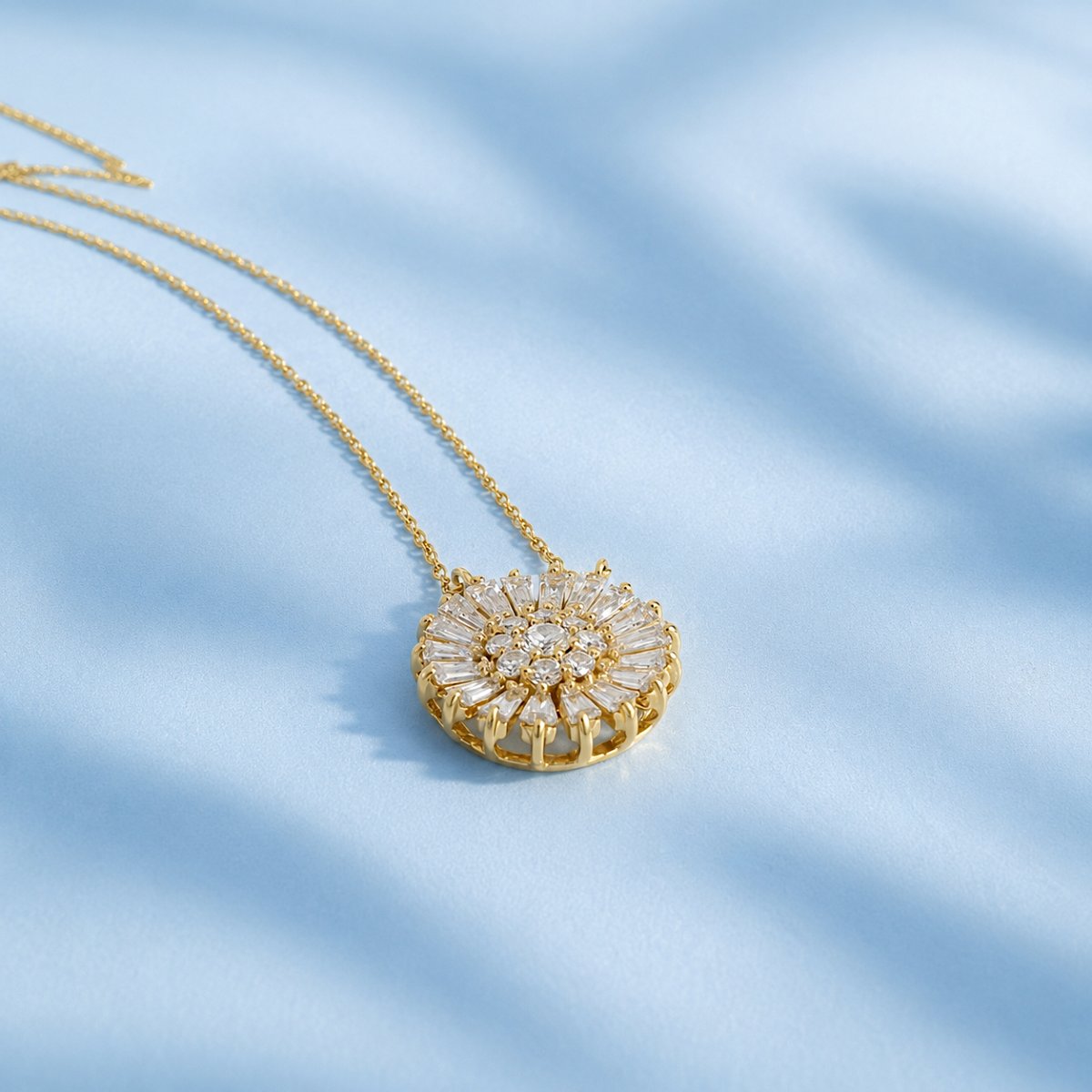 18k Yellow Gold Necklace With Tapered And Brilliant-cut Diamonds – 1.06 Ct-photo-4