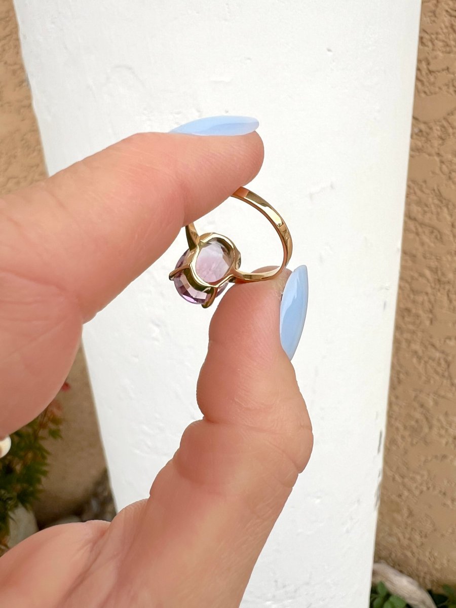 Oval Amethyst Solitaire Ring, 18k Yellow Gold-photo-8