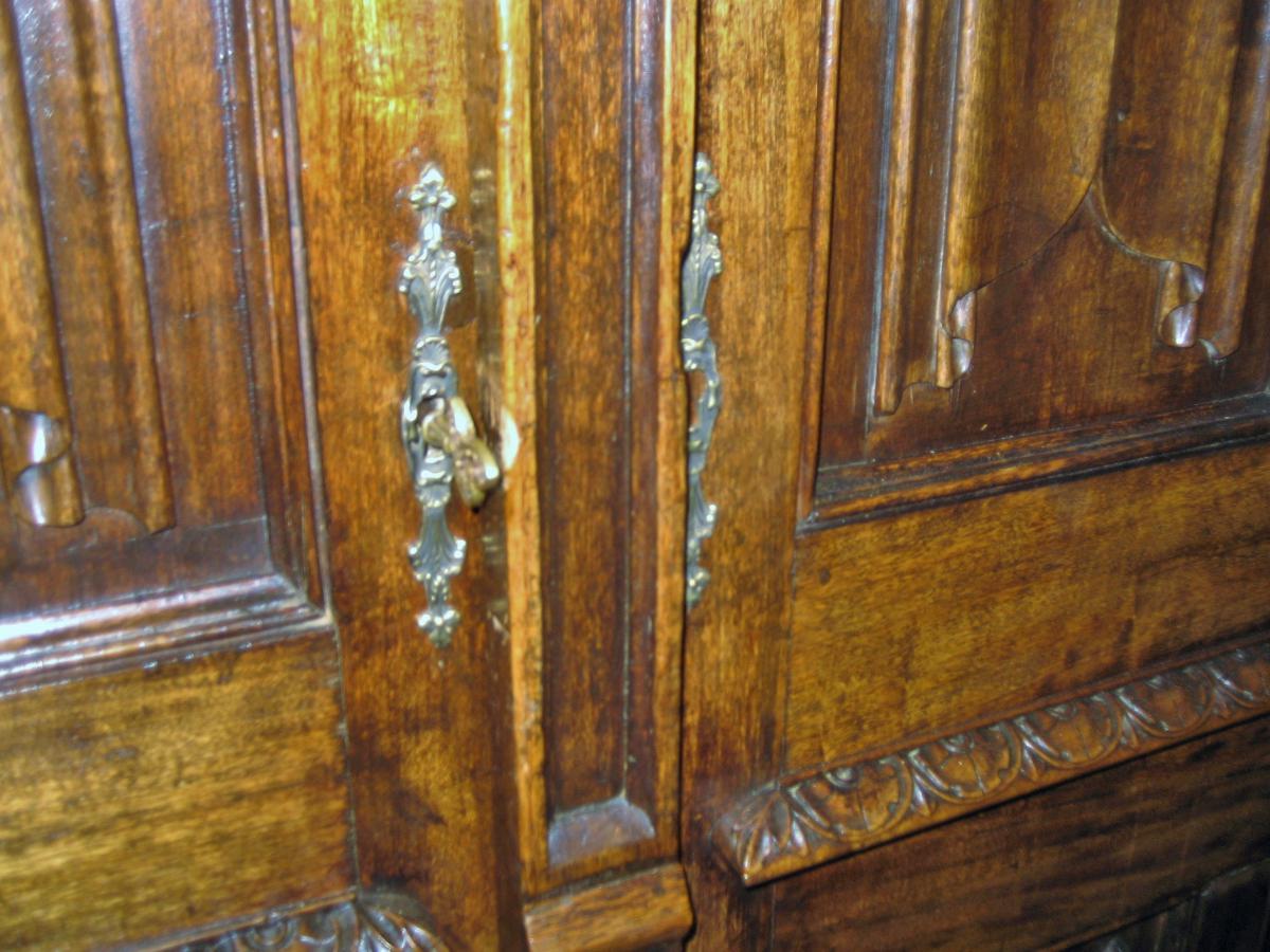 Cabinet Decor From Folds Of Towels-photo-3