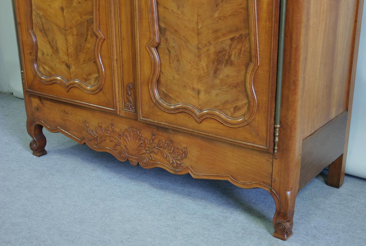 Armoire Rennaise En Merisier, Moulurée Et Sculptée-photo-4