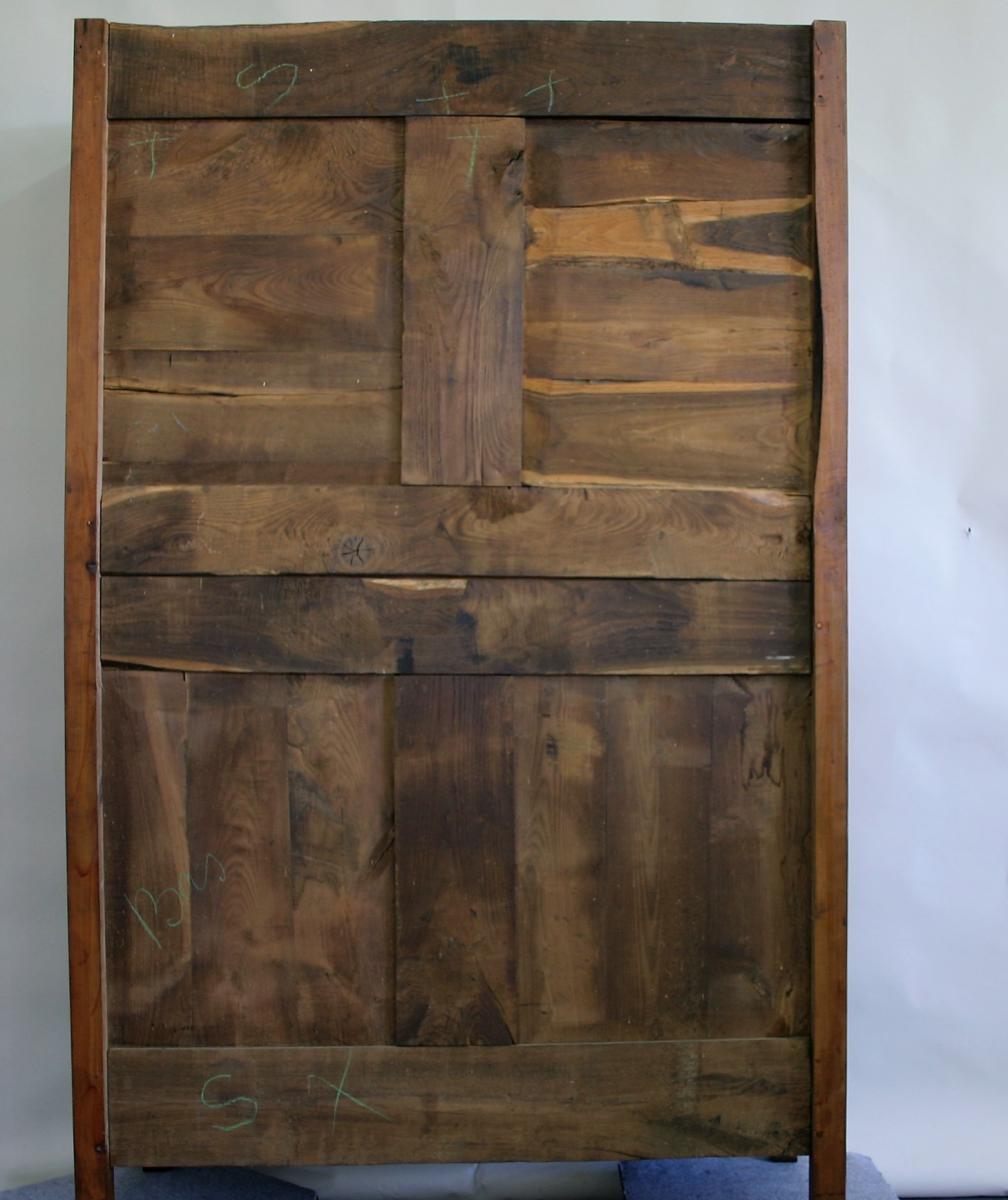 Armoire Rennaise En Merisier, Moulurée Et Sculptée-photo-4