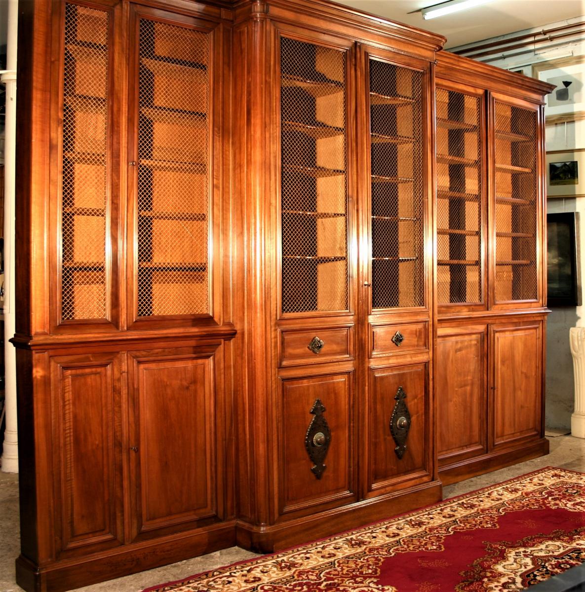 Grande Bibliothéque à Ressaut En Noyer, Fin Du XIXeme Siècle