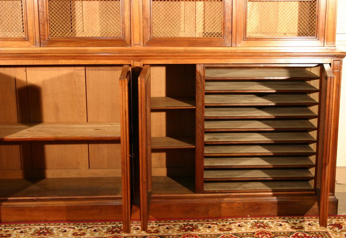 Grande bibliothéque en noyer, fin du XIXeme siècle-photo-4