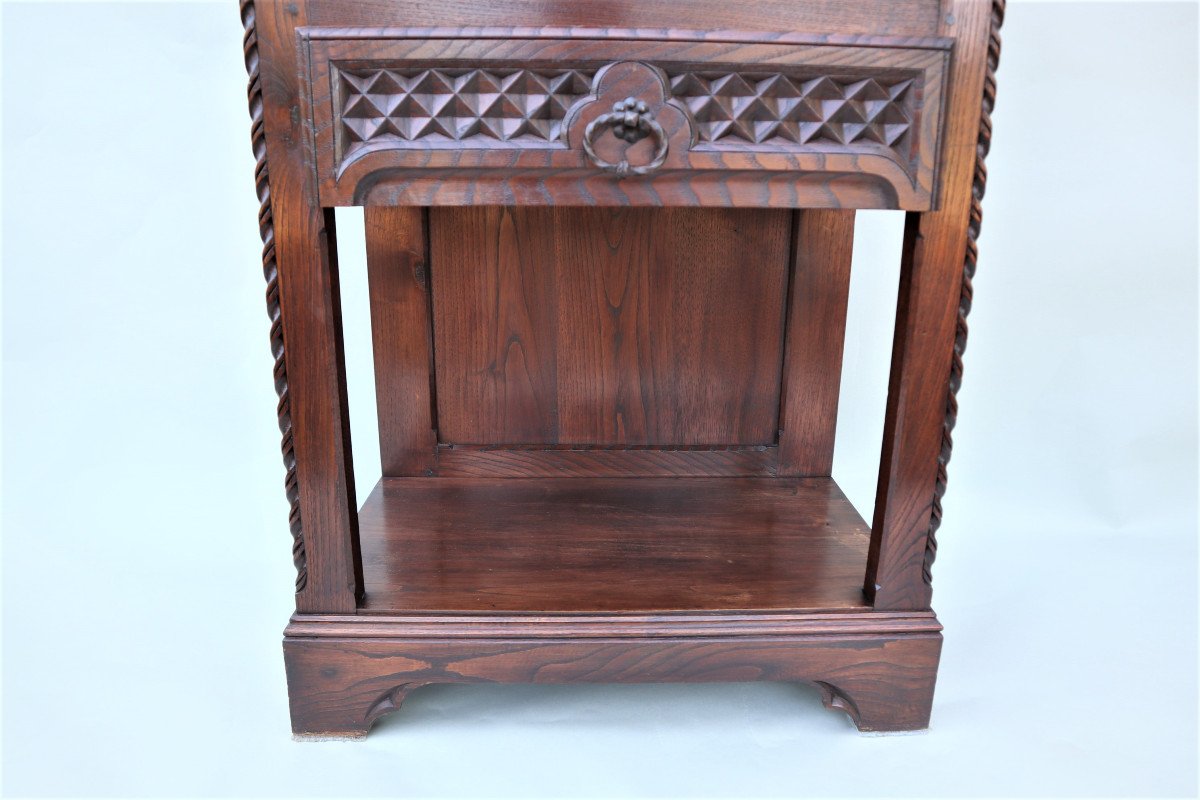 Neo-gothic Style Carved Oak Dresser-photo-1