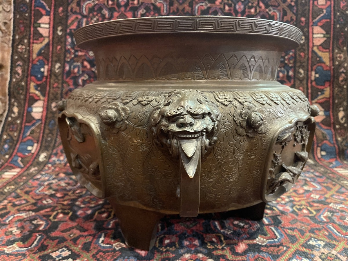 Meiji Period Bronze Tripod Planter With Animal Decorations Circa 1870-photo-1