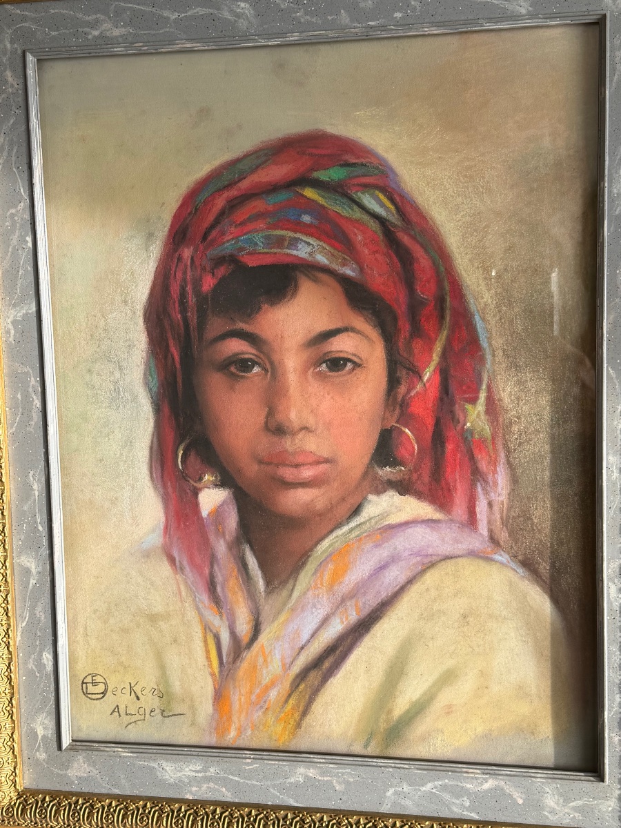 émile Deckers (1885–1968), Circa 1925–1930, Pastel Of A Beautiful Young Kabyle Woman -photo-3