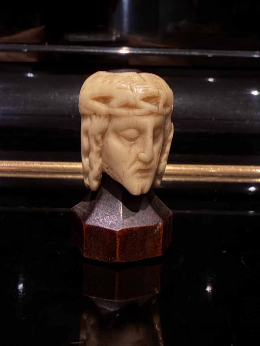 Perle de chapelet Allemagne deux faces en os  MÉMENTO MORI  ( Christ et Crâne ) XVI es  , -photo-4