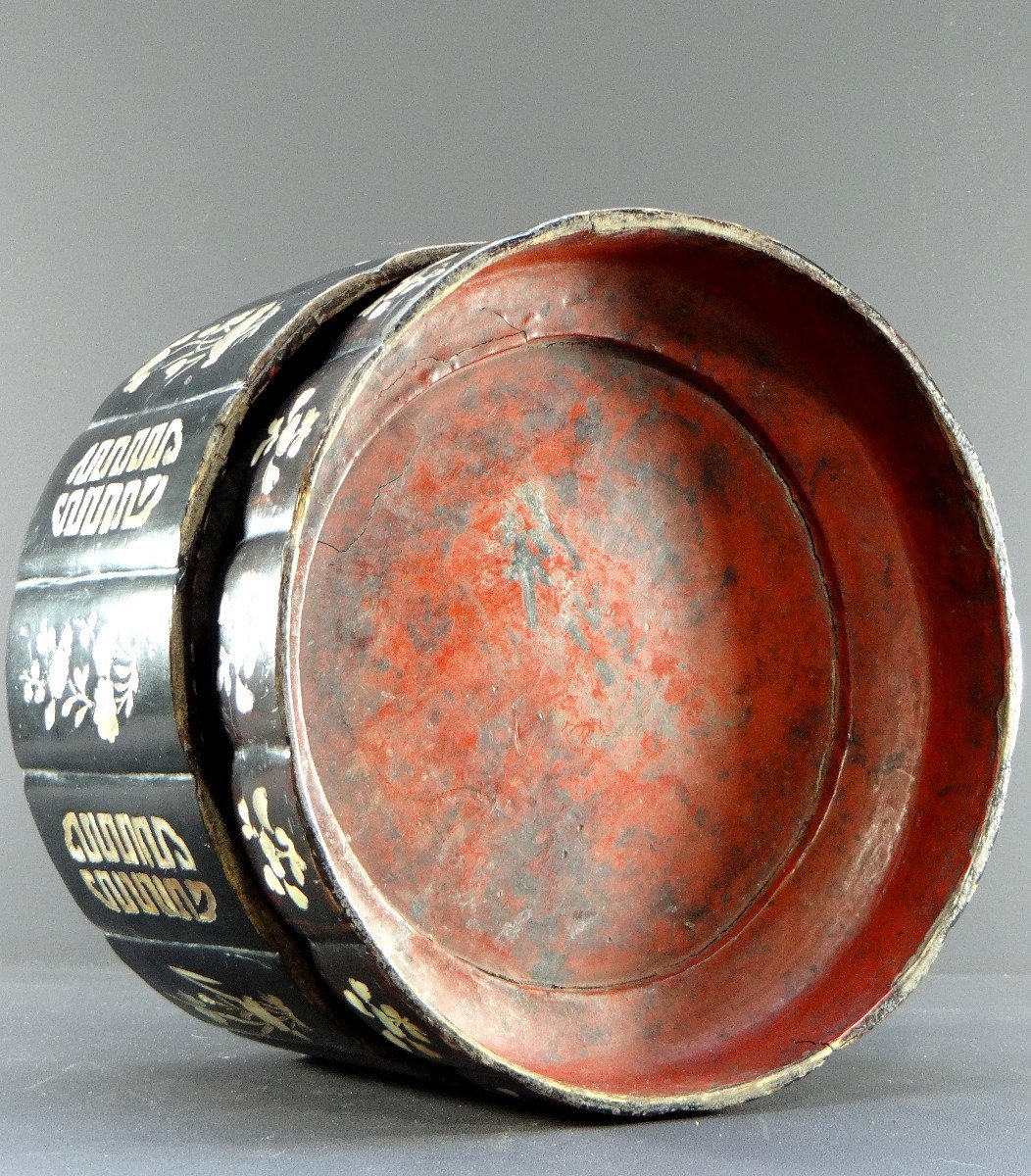Chine Du Sud Ou Vietnam, Milieu Du XXème Siècle, Coffret En Bois Laqué Orné De Nacre.-photo-6