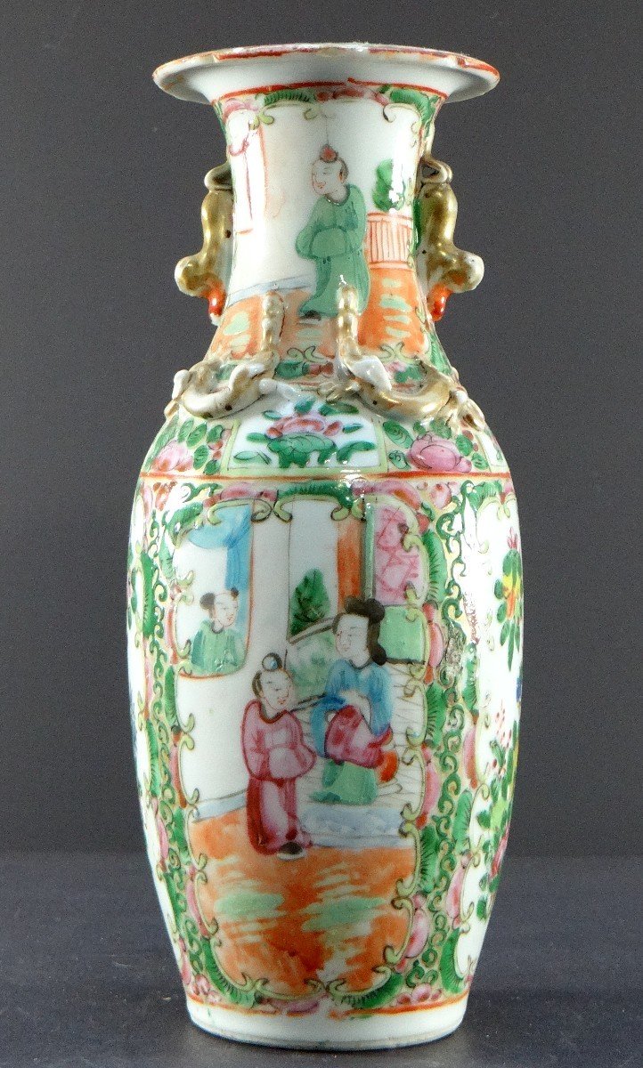 Chine, Province De Canton, Fin Du XIXème Siècle, Vase En Porcelaine Décor Scènes d'Intérieurs. -photo-2