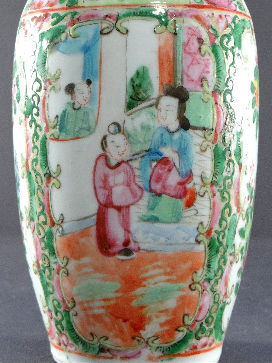 Chine, Province De Canton, Fin Du XIXème Siècle, Vase En Porcelaine Décor Scènes d'Intérieurs. -photo-4