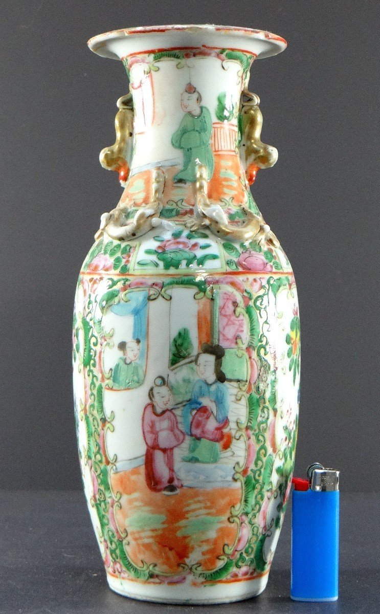 Chine, Province De Canton, Fin Du XIXème Siècle, Vase En Porcelaine Décor Scènes d'Intérieurs. -photo-3