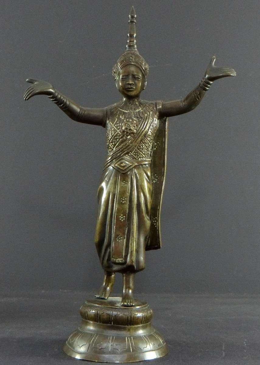 Thaïlande, Début Du XXème Siècle, Statue De Danseuse Traditionnelle En Bronze. 