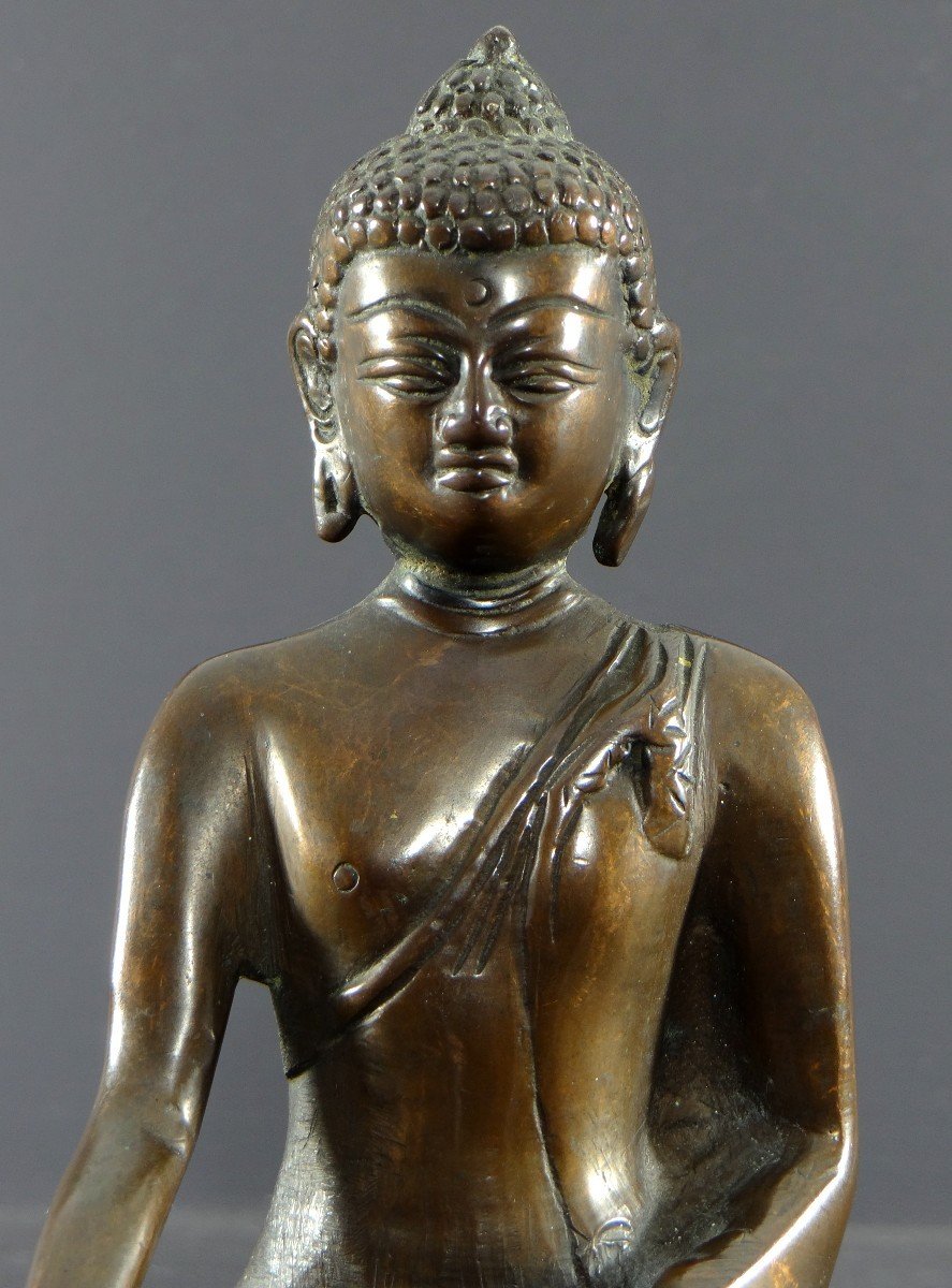 Chine, Art Sino-tibétain, Début Du XXème Siècle, Statue De Bouddha En Bronze. -photo-4