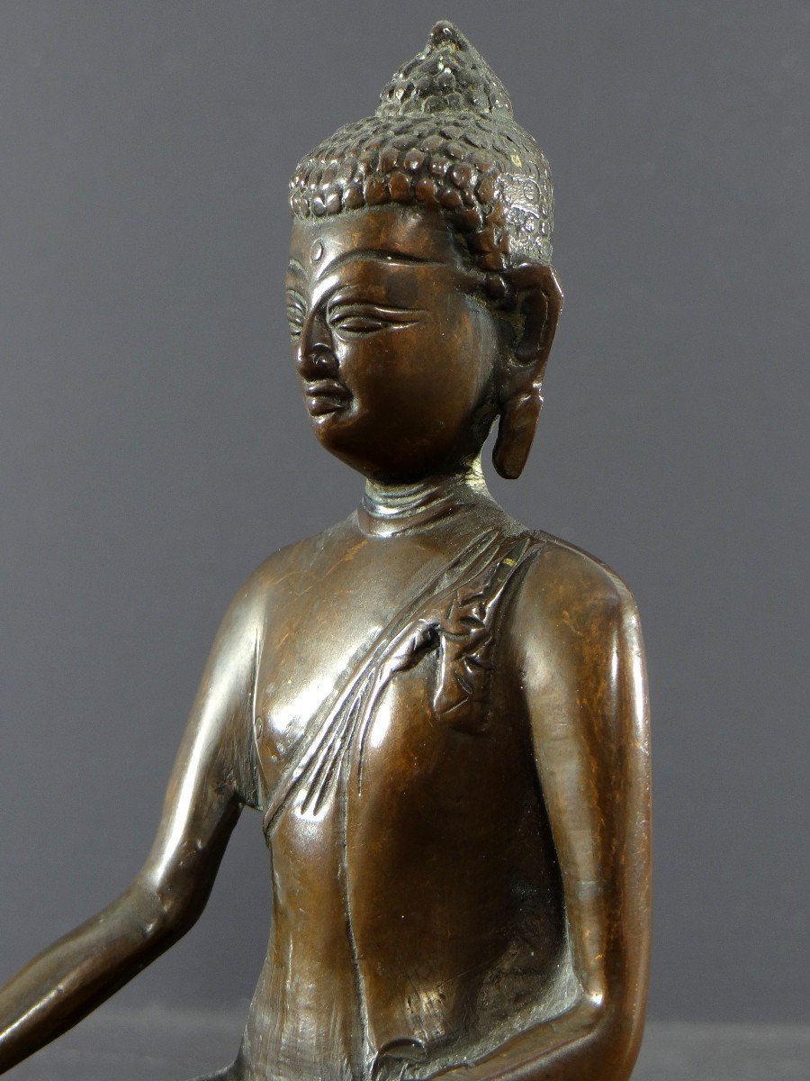 Chine, Art Sino-tibétain, Début Du XXème Siècle, Statue De Bouddha En Bronze. -photo-6