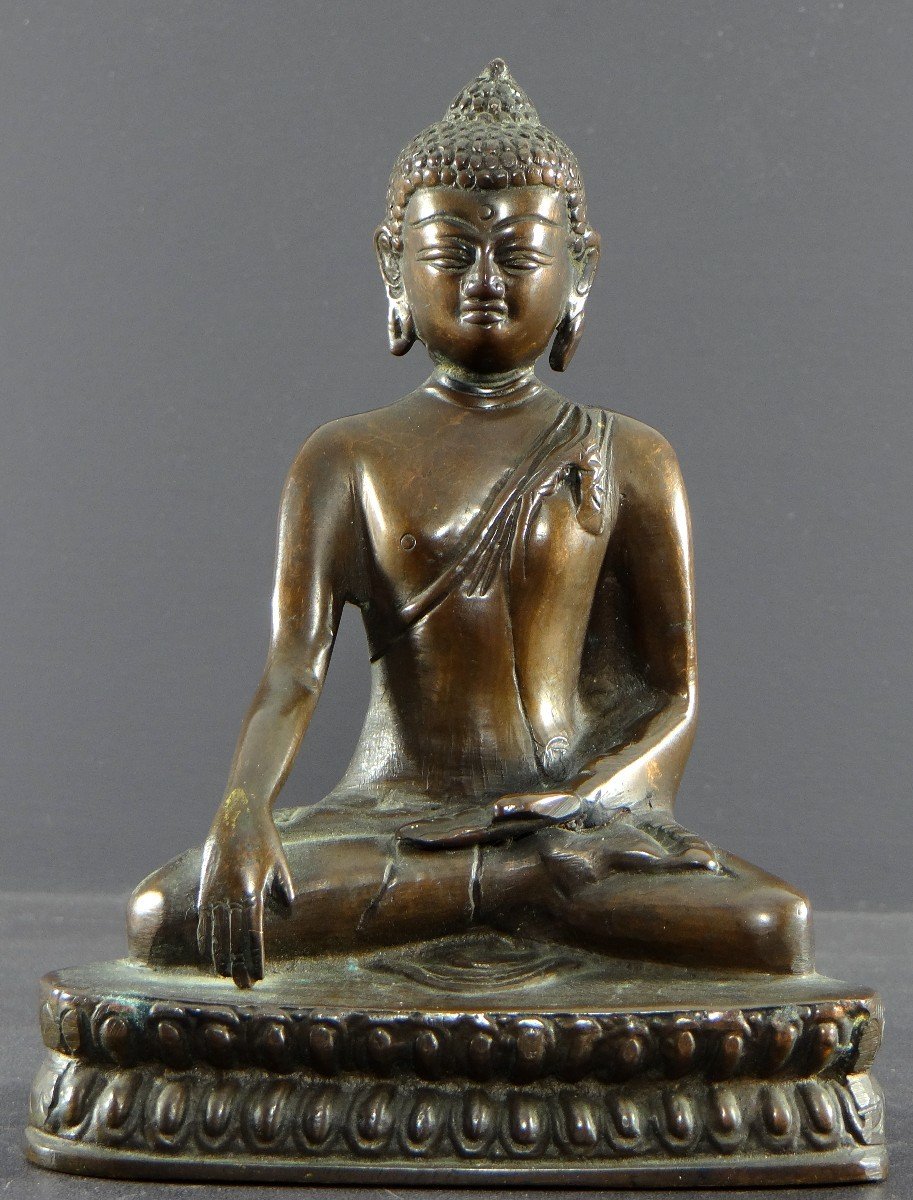 Chine, Art Sino-tibétain, Début Du XXème Siècle, Statue De Bouddha En Bronze. 