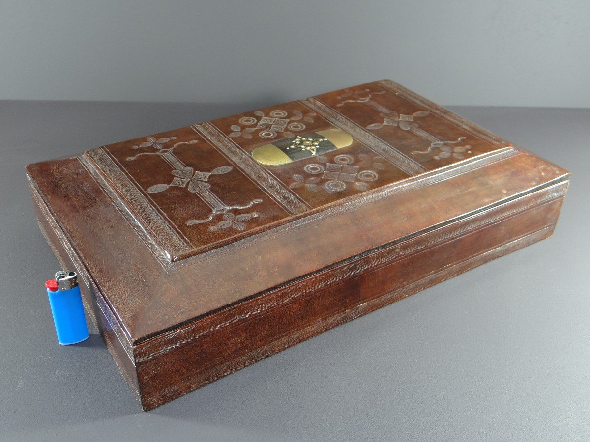 Morocco, Berber People, 1930s/1950s, Large Hot Iron Embossed Leather Box.-photo-7