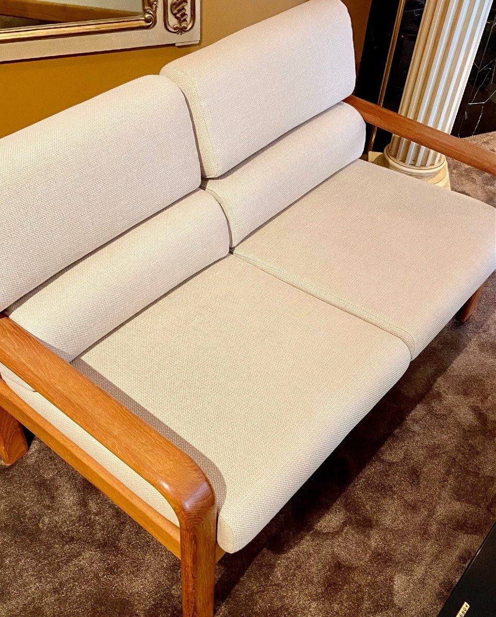 Danemark, Années 1970, L. Olsen & Son, Rare Canapé Deux Places En Teck Et Tissu. -photo-2
