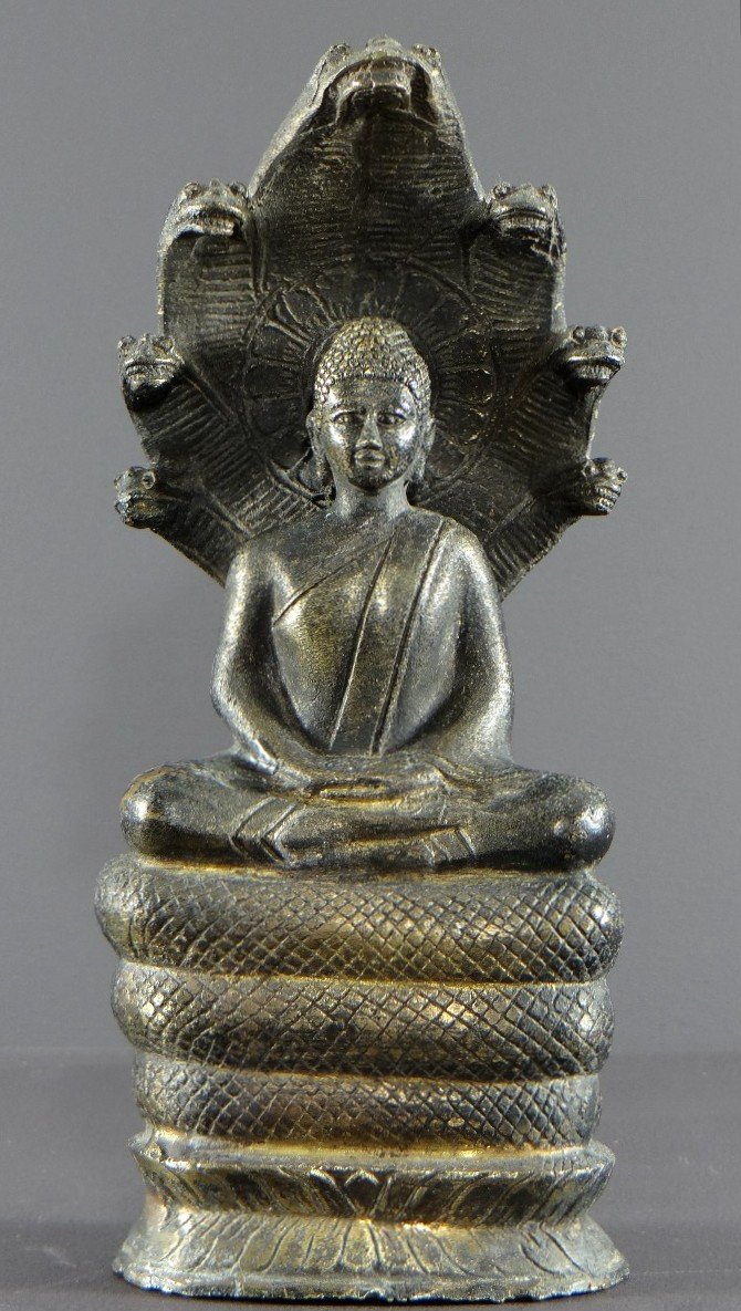 Thaïlande Ou Birmanie, Années 1930/1950, Statue De Bouddha Sous La Naga En Bronze. 