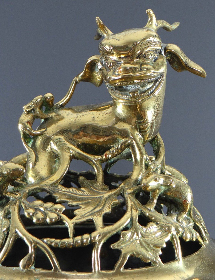 Chine, Fin Du XIXème-début Du XXème Siècle, Important Brûle-parfum En Bronze Orné d'Animaux. -photo-5