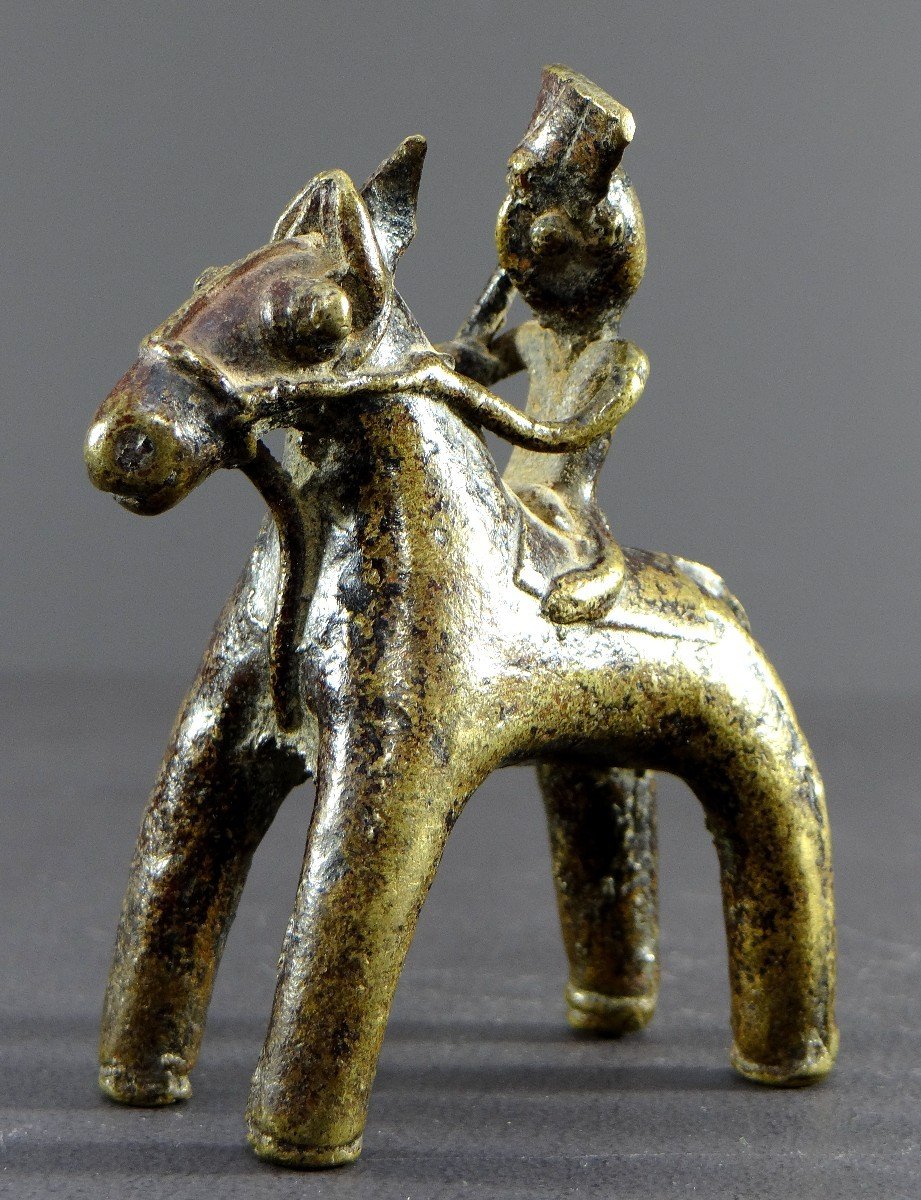 Inde, Fin Du XIXème Siècle, Statue équestre D’art Tribal En Bronze Représentant Un Cavalier.-photo-2