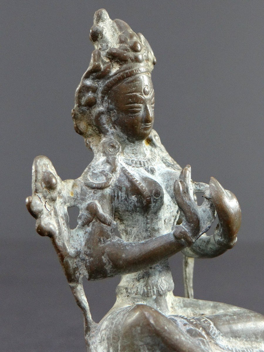 Népal, Début Du XIXème Siècle, Statue En Bronze De La Déesse Bouddhiste Tara Verte.-photo-2